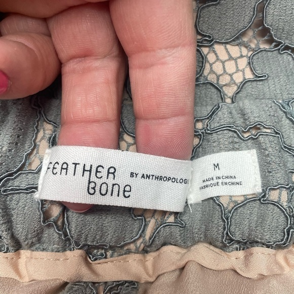 FEATHER Bone by Anthropologie Light Grey Lace Illusion Wide Leg Dress Pant, Med - Picture 3 of 9